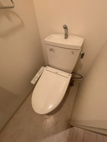 レジディア京町堀のトイレ