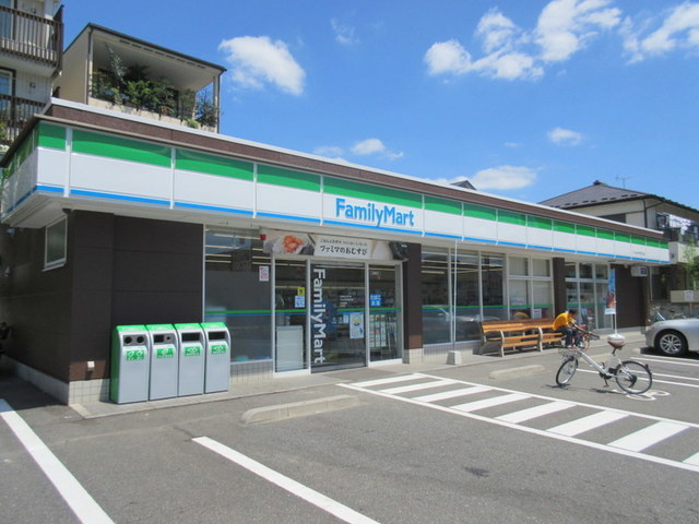 Ｃｏｌｌｉｎａ　のその他|ファミリーマートさいたま大戸四丁目店