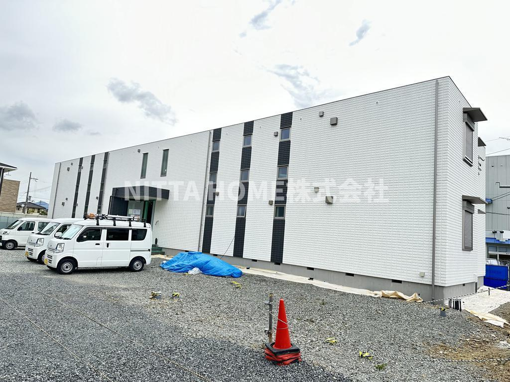 マーキュリー グラシアのエントランス|都市ガス使用の物件です◇