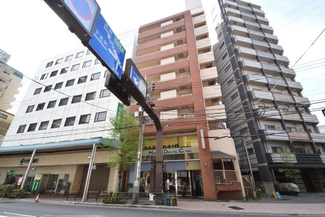 【外観】 | MJハイツ | 手入れの行き届いた外壁やエントランスなど、「見ればわかる」レベルで清潔感を保ったマンションです。築年数を感じさせない姿で皆様をお出迎えします。～即日のご見学可能～　お問合せはお気軽にどうぞ。