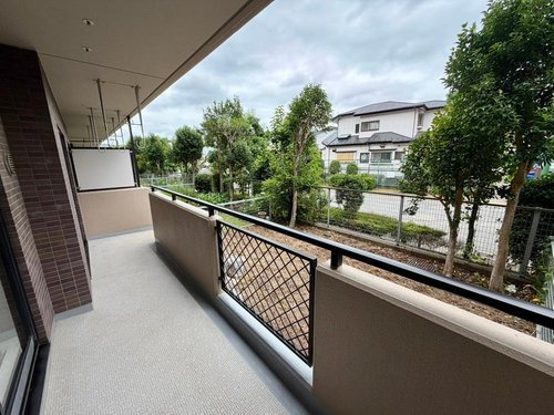 新柏ガーデニア東の街一番館のバルコニー|陽当たり良好なバルコニーです