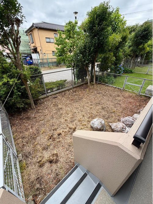 新柏ガーデニア東の街一番館の庭|お庭の付いた物件です