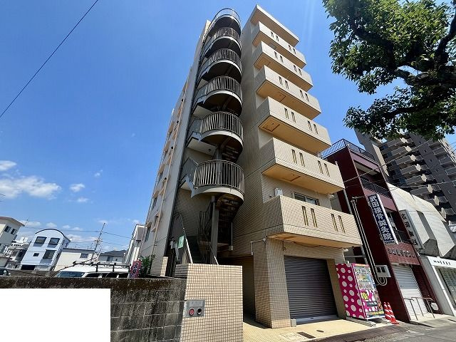 アーバンハイツ　の外観|おしゃれな外観です