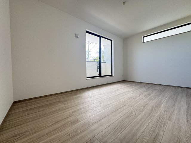 浦添市沢岻（全5棟）B号棟の洋室|※同仕様写真です