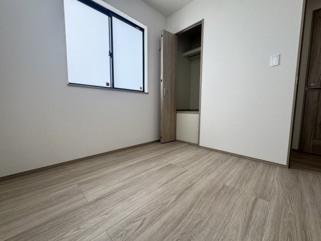 浦添市沢岻（全5棟）B号棟の洋室|※同仕様写真です