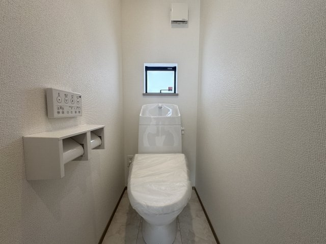 浦添市沢岻（全5棟）B号棟のトイレ|※同仕様写真です