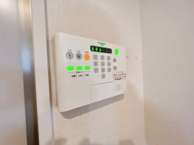 春日井市松河戸町６丁目のアパートのセキュリティ