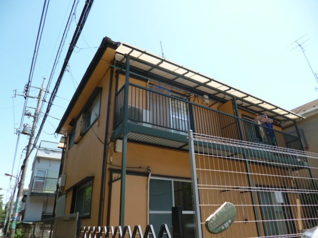 府中市多磨町２丁目のアパートの外観