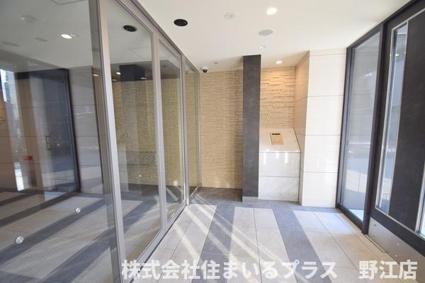 グランカリテ大阪城ＥＡＳＴのエントランス