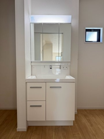 ケイアイテラス／北区楠３期／２号棟の独立洗面台