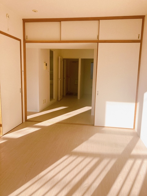 大倉山アルカディアの居間・リビング