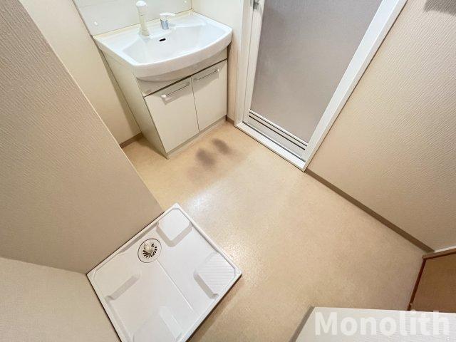 貝塚市澤の賃貸マンションの洗面所