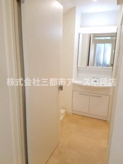 【独立洗面台】 | ＳｕｎｎｙＨｏｕｓｅⅠ | ＳｕｎｎｙＨｏｕｓｅⅠ　は三都市アース中延店へお任せください！　ご内覧可能なお部屋は物件現地お待ち合わせご案内可能です！