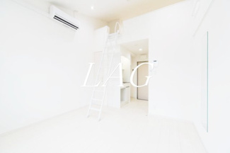 【居間・リビング】 | ロンジェスマン三宿 | 洋室のお部屋です。