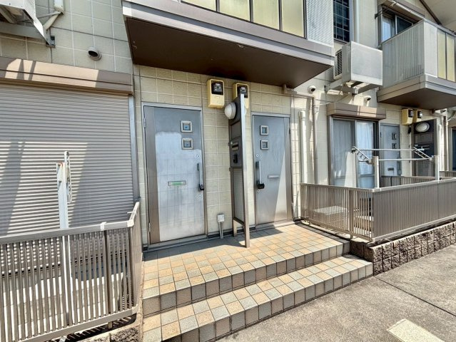コンフォート佐良和Ⅱのエントランス