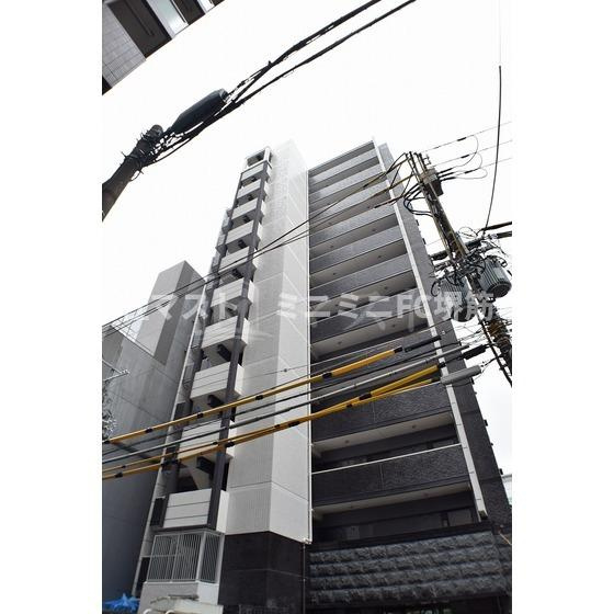 プレサンス松屋町ファステの外観