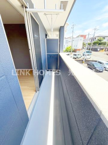 熊本市東区健軍３丁目のアパートのバルコニー