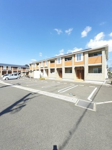 サンセール瑞穂の駐車場