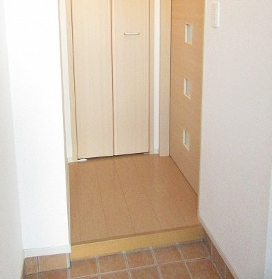 サンセール瑞穂の玄関
