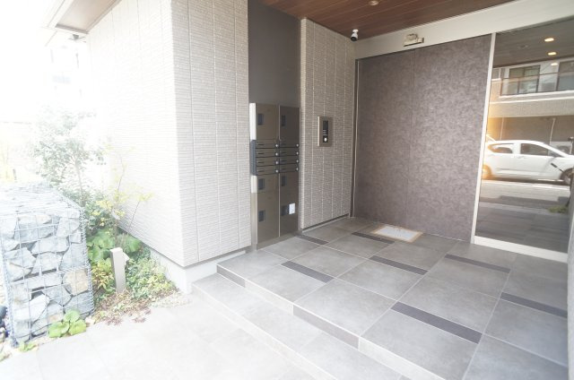 GRAND TERRACE伊丹北野のエントランス