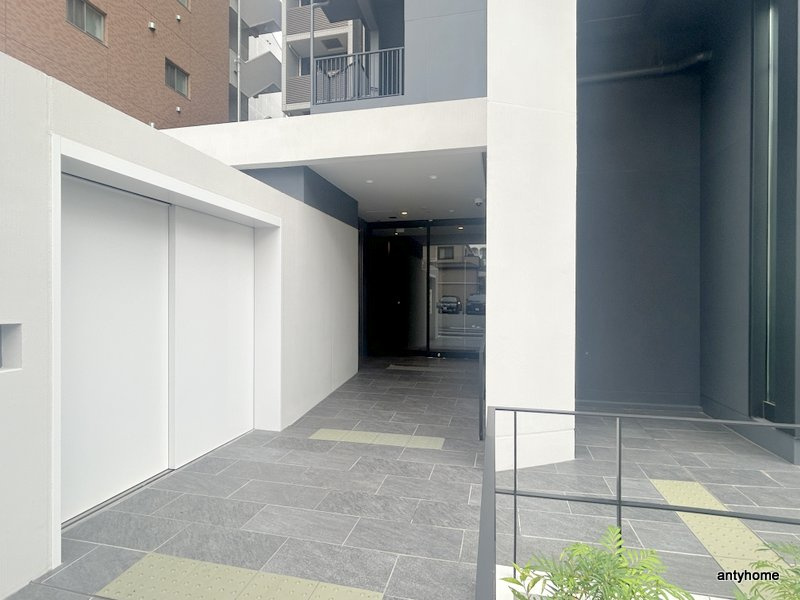 メゾンクレール上汐　仲介手数料無料のエントランス