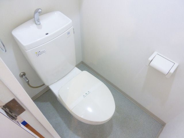 コンパクトメゾネット２１のトイレ