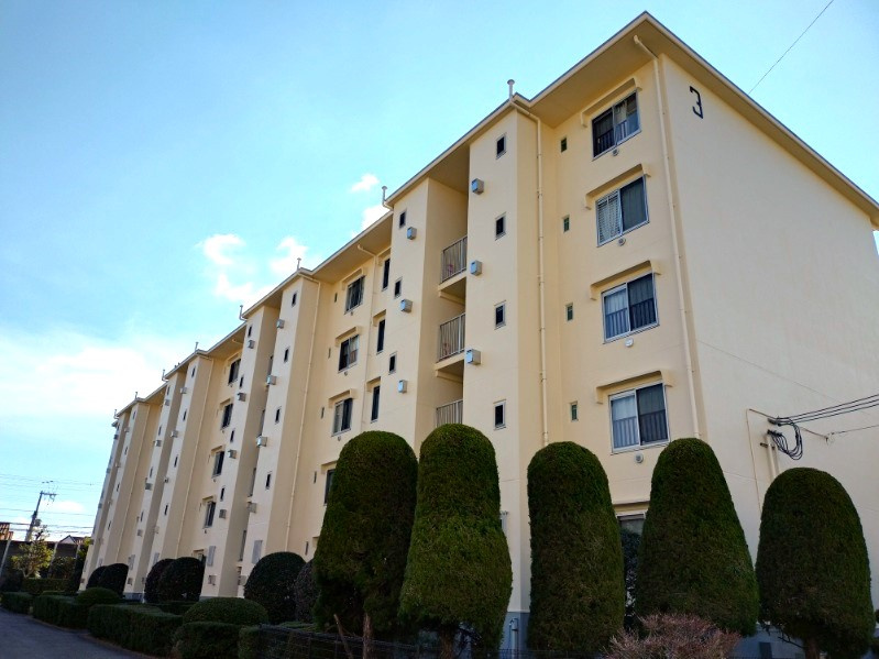 上田東町住宅三号棟の外観