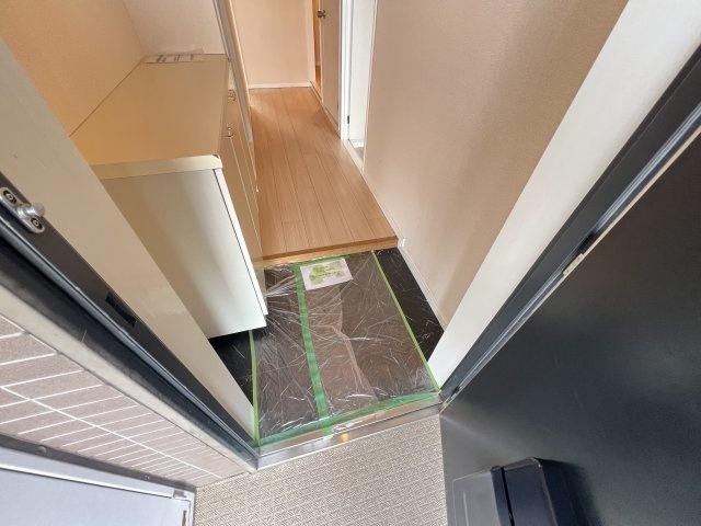 ハーヴェスト本郷の玄関
