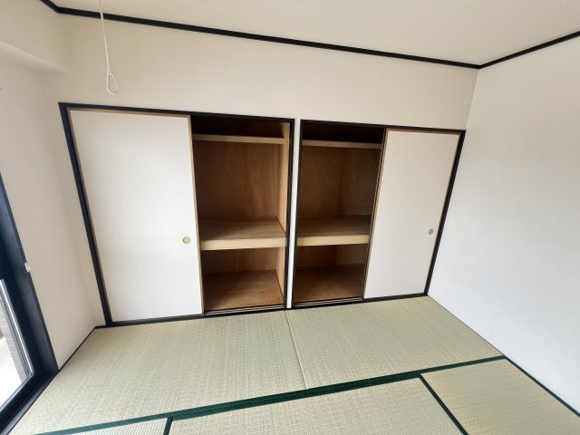 ハーヴェスト本郷の和室