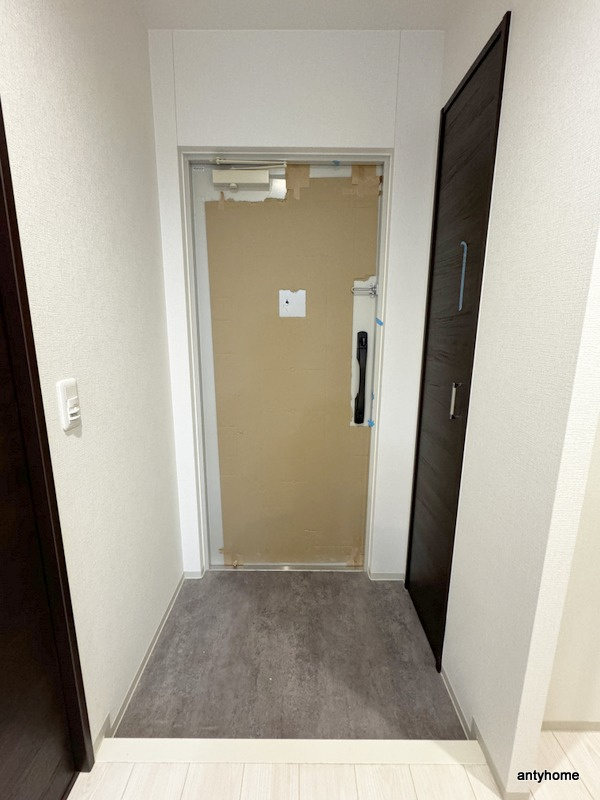 メゾンクレール上汐　仲介手数料無料の玄関