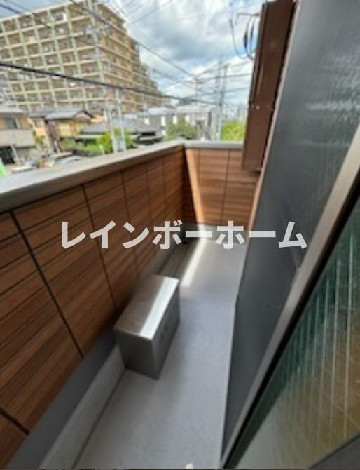 グランパラディソ特典：仲介手数料が無料です!!のバルコニー|広々としたバルコニーです