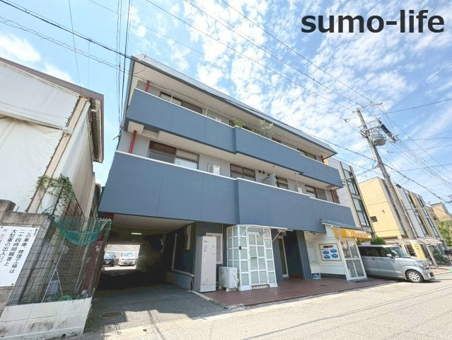 アイビースクエアー南塚口の外観