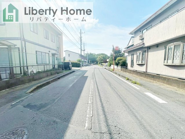 水戸市曙町1番　新築戸建の前面道路含む現地写真