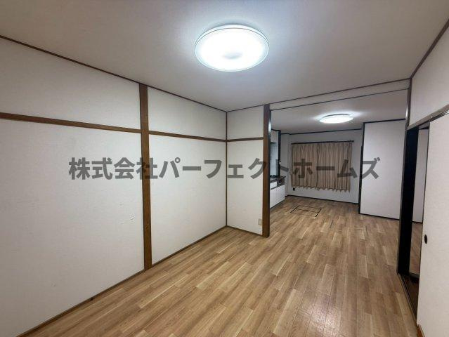 黄金野2丁目戸建　賃貸の居間・リビング|リビングです