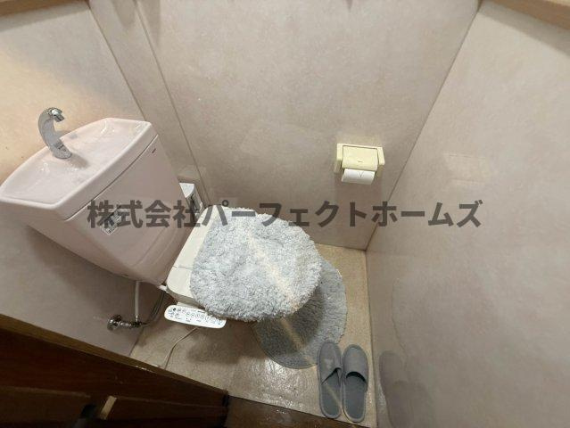 黄金野2丁目戸建　賃貸のトイレ|清潔感のあるトイレです