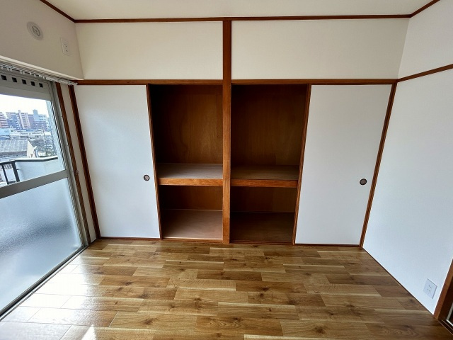 上東雲サンシャインビルの収納