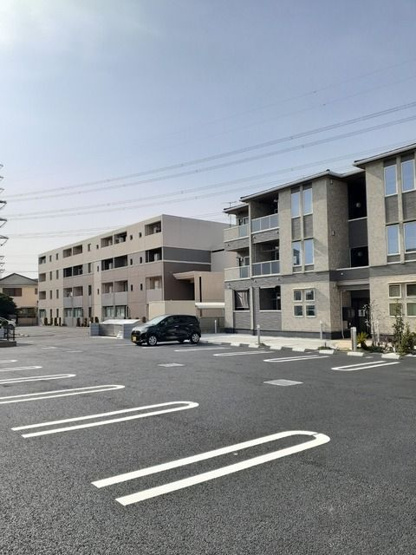 【駐車場】 | マロングロリア