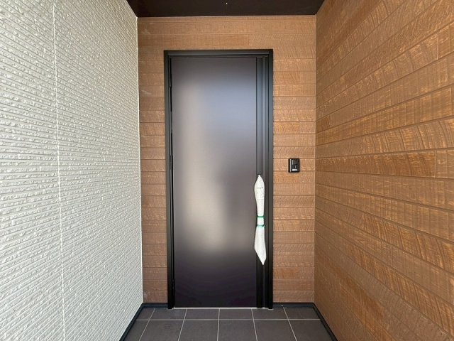 【新築戸建】FelidiaGarden船穂町柳井原1号棟の玄関