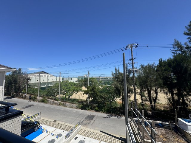 浦添市沢岻（全5棟）A号棟のバルコニー|※同仕様写真です