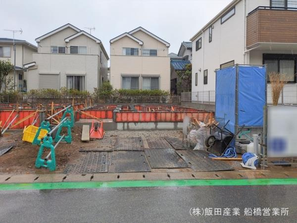千葉市花見川区宮野木台４丁目２３３番の前面道路含む現地写真