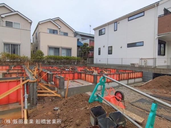 千葉市花見川区宮野木台４丁目２３３番の前面道路含む現地写真
