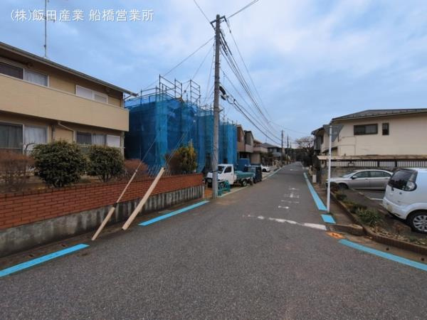 千葉市花見川区宮野木台４丁目２３３番の前面道路含む現地写真