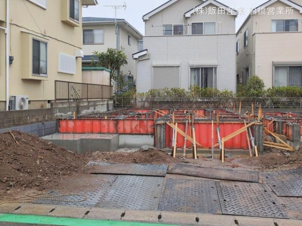 千葉市花見川区宮野木台４丁目２３３番の前面道路含む現地写真