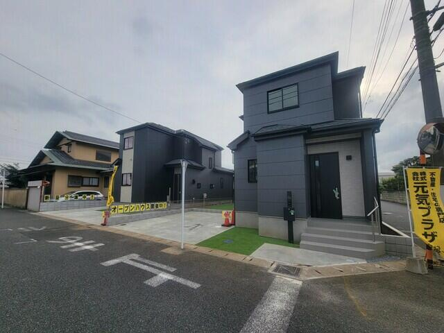 千葉市花見川区さつきが丘１丁目２７番の前面道路含む現地写真