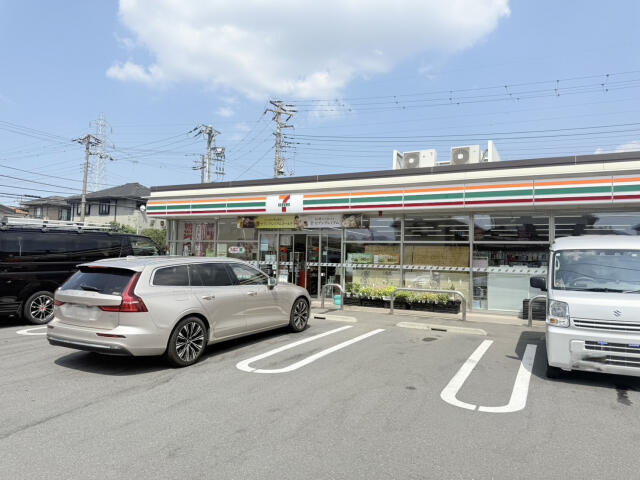 ブルーミングガーデン　千葉市若葉区都賀の台１丁目２期１棟／２期１号棟の駐車場|セブンイレブン千葉…まで228m