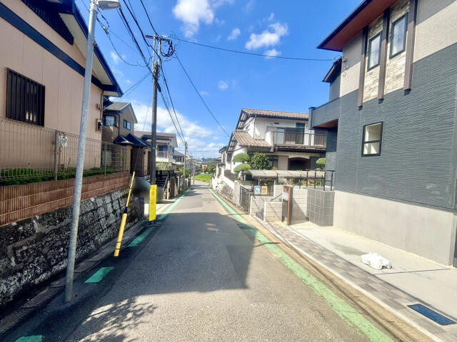 ブルーミングガーデン　千葉市若葉区千城台南２丁目１棟／１期１号棟の前面道路含む現地写真|前面道路含む現地写真