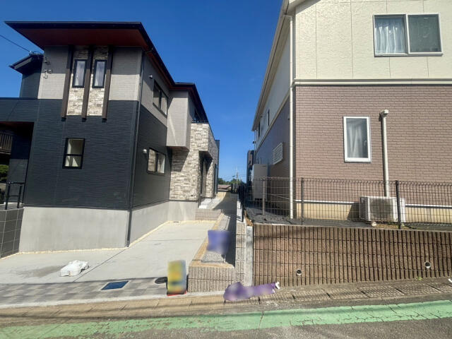 ブルーミングガーデン　千葉市若葉区千城台南２丁目１棟／１期１号棟のその他|前面道路含む現地写真