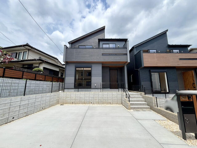 ブルーミングガーデン　千葉市若葉区千城台西１丁目２棟／１期１号棟の駐車場|外観写真