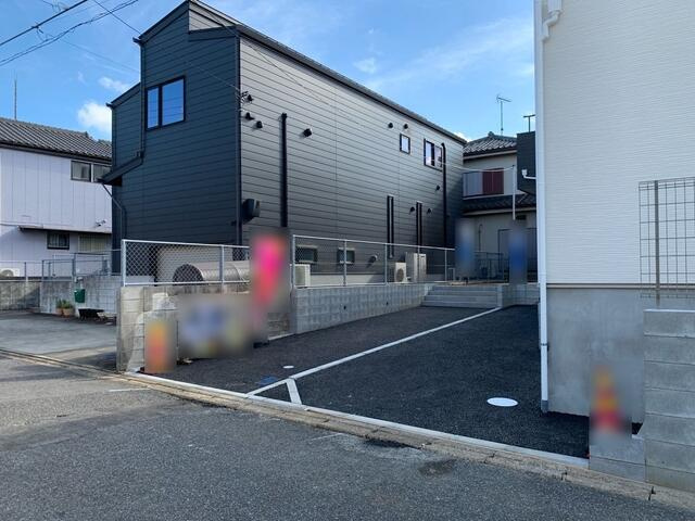 千葉市若葉区小倉台　第１０の前面道路含む現地写真