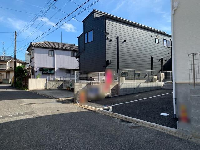 千葉市若葉区小倉台　第１０の前面道路含む現地写真